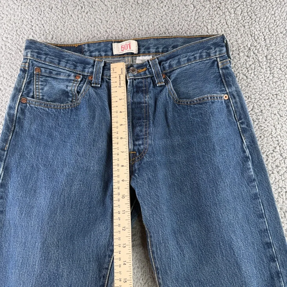 Levis 501 Jeans Mens 31x34 Blue Vintage Y2K Straight Leg Button Fly Denim